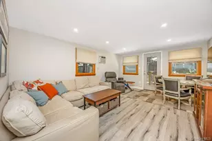 67 Cedar Pl, Floral Park, NY 11001 - Photo 17