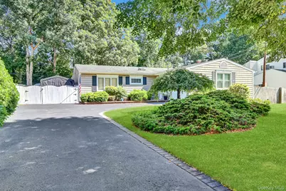 150 Shenandoah Boulevard N, Nesconset, NY 11767 - Photo 1