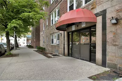 900 Lydig Avenue #4M, Bronx, NY 10462 - Photo 1