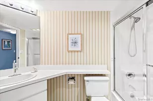 10 Stewart Pl, White Plains, NY 10603 - Photo 19