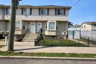 71 Arlington Pl, New York, NY 10303 - Photo 1