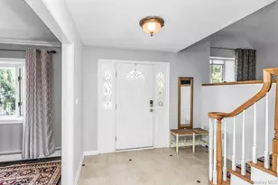 3 Windsor Pl, Melville, NY 11747 - Photo 3