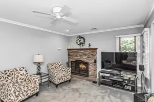 3 Windsor Pl, Melville, NY 11747 - Photo 11