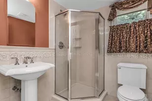3 Windsor Pl, Melville, NY 11747 - Photo 13