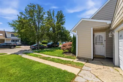 19 Tower Lane, Levittown, NY 11756 - Photo 25