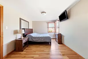 19 Tower Ln, Levittown, NY 11756 - Photo 17