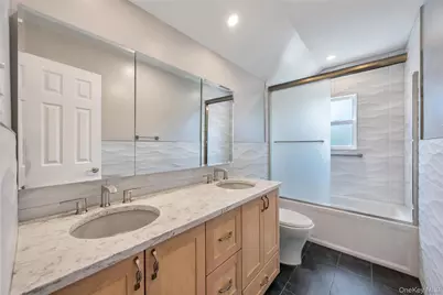 35 Jerold Street, Plainview, NY 11803 - Photo 23