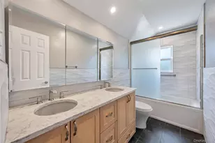 35 Jerold St, Plainview, NY 11803 - Photo 23
