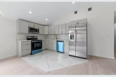 22917 144th Avenue, Springfield Gardens, NY 11413 - Photo 23