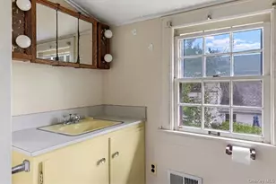 11 Ocean Walk, Babylon, NY 11702 - Photo 19