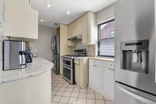 163-02 Willets Point Blvd, Whitestone, NY 11357 - Photo 5