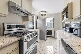 163-02 Willets Point Blvd, Whitestone, NY 11357 - Photo 7