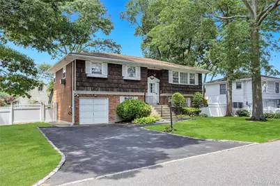 612 Vine Street, Babylon, NY 11702 - Photo 5