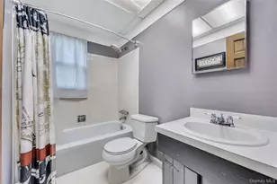 612 Vine St, Babylon, NY 11702 - Photo 29