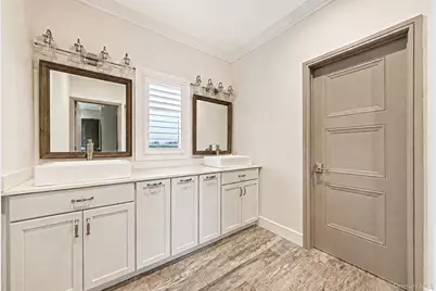 511 Devon Place, West Islip, NY 11795 - Photo 13