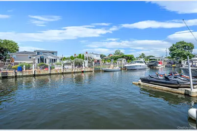 511 Devon Place, West Islip, NY 11795 - Photo 23