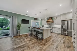 511 Devon Pl, West Islip, NY 11795 - Photo 7