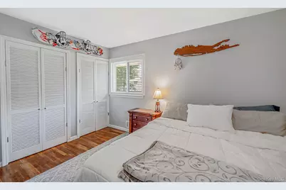 92 Rhode Island Avenue, Bay Shore, NY 11706 - Photo 13