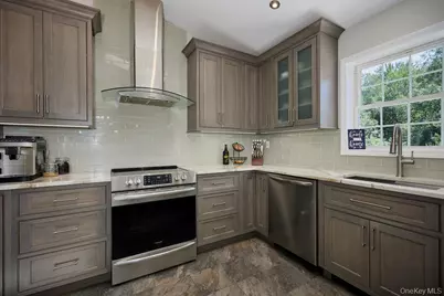 3 Justbrand Lane, Poughkeepsie, NY 12603 - Photo 5