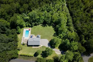 3 Justbrand Ln, Poughkeepsie, NY 12603 - Photo 3
