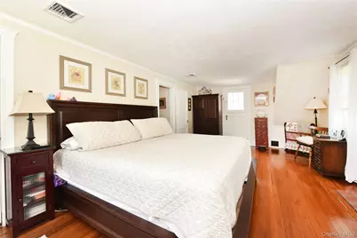308 38th Road, Douglaston, NY 11363 - Photo 19