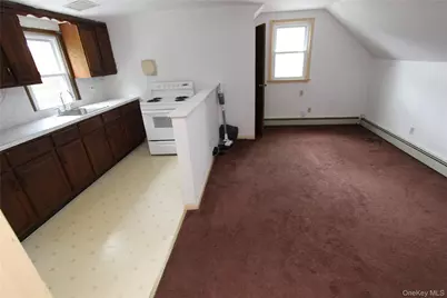 42 5th Avenue S, Huntington Station, NY 11746 - Photo 9