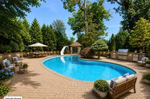 49-32 Annadale Ln, Little Neck, NY 11362 - Photo 9