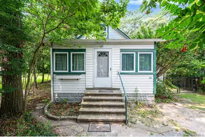 24 Thomas Road, Sound Beach, NY 11789 - Photo 3