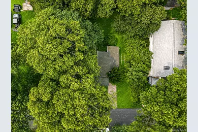 24 Thomas Road, Sound Beach, NY 11789 - Photo 25
