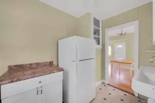24 Thomas Rd, Sound Beach, NY 11789 - Photo 9