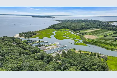 2105 Pequash Avenue, Cutchogue, NY 11935 - Photo 5