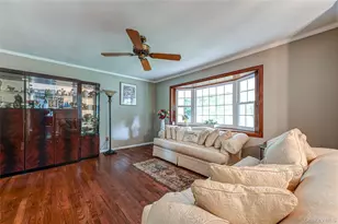 41 Oak St, Smithtown, NY 11787 - Photo 7