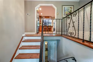 41 Oak St, Smithtown, NY 11787 - Photo 5