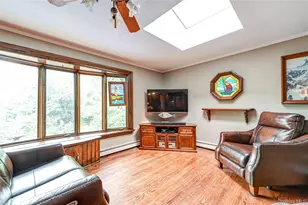 41 Oak St, Smithtown, NY 11787 - Photo 13