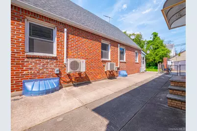 76-53 172nd Street, Fresh Meadows, NY 11366 - Photo 39