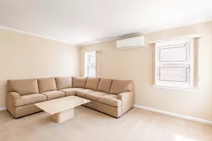 76-53 172nd St, Fresh Meadows, NY 11366 - Photo 5