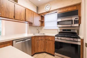 76-53 172nd St, Fresh Meadows, NY 11366 - Photo 11