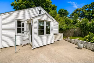 70 Winona Avenue, Newburgh, NY 12550 - Photo 23