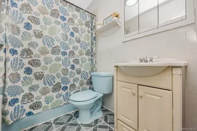 58-40 80th Street, Middle Village, NY 11379 - Photo 17