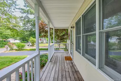 28 Roanoke Road, Sound Beach, NY 11789 - Photo 9