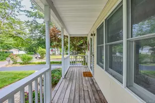 28 Roanoke Rd, Sound Beach, NY 11789 - Photo 9