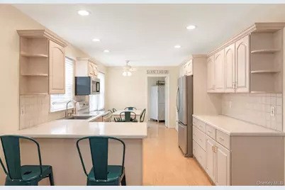 4 Beaverdale Lane, Stony Brook, NY 11790 - Photo 13