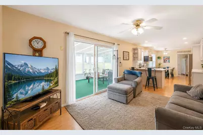 4 Beaverdale Lane, Stony Brook, NY 11790 - Photo 9