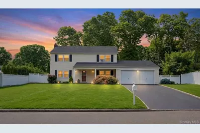 4 Beaverdale Lane, Stony Brook, NY 11790 - Photo 1