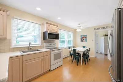 4 Beaverdale Lane, Stony Brook, NY 11790 - Photo 11