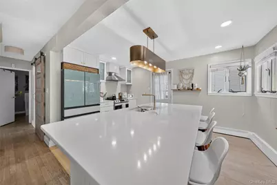 2136 Spruce Street, Baldwin, NY 11510 - Photo 5