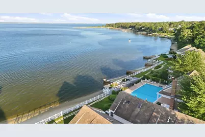 62 Canoe Place Road #623/624, Hampton Bays, NY 11946 - Photo 7