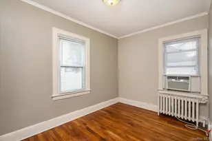 23 Rosebud Ave, Merrick, NY 11566 - Photo 13
