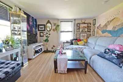 478 Marcy Avenue, Riverhead, NY 11901 - Photo 3