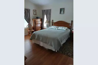 5127 Village Circle E, Manorville, NY 11949 - Photo 17